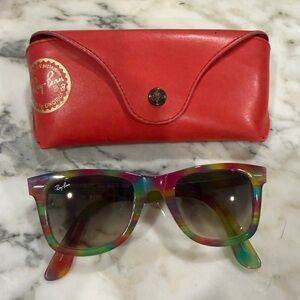 Ray-Ban Colorful Wayfarer Sunglasses with Red Case